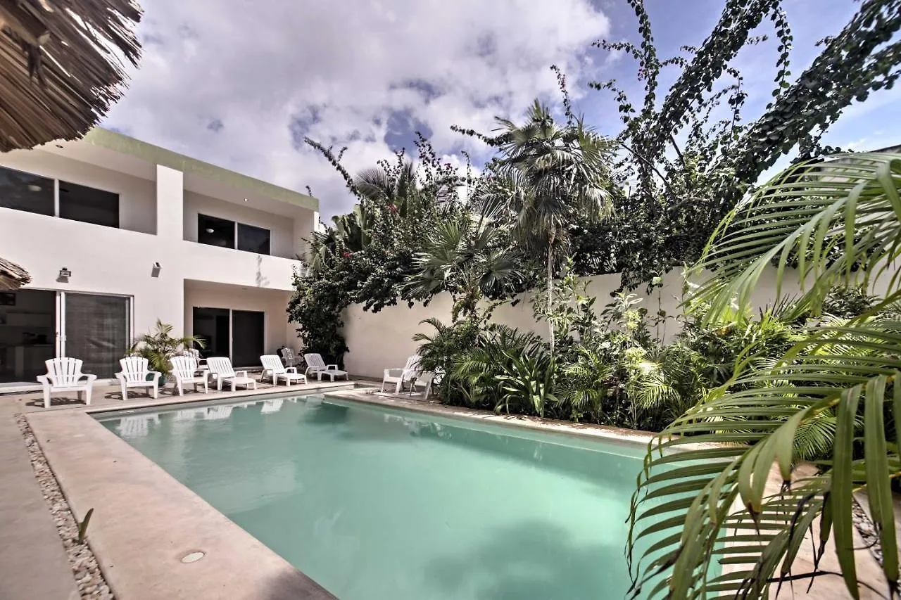 Вилла Casa Esmeralda With Pool Access And Furnished Patio! Тулум